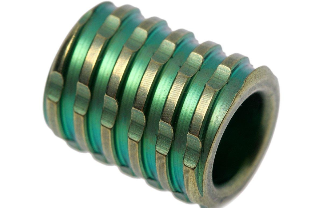 Aluminum paracord beads in different sizes and anodized colors on 550 cord